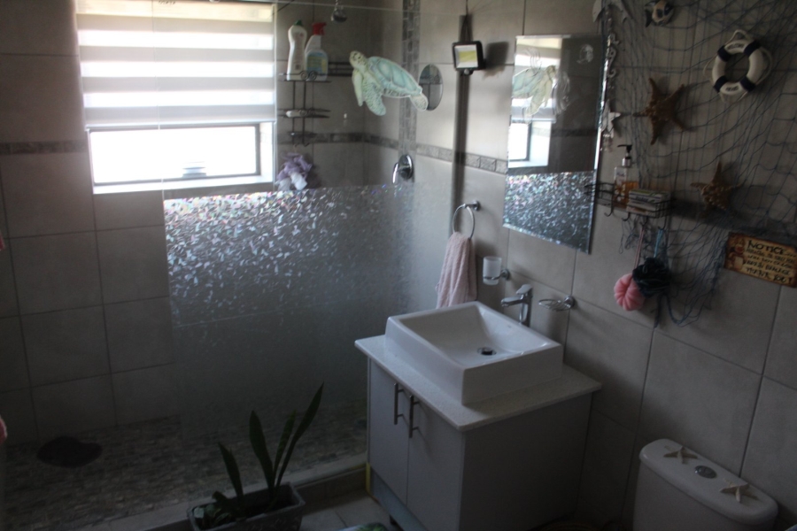 4 Bedroom Property for Sale in Dana Bay Western Cape
